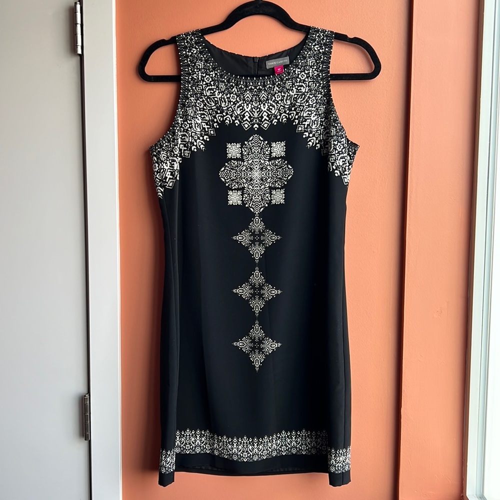 NWOT Vince Camuto Black Patterned Sleeveless Shift Dress